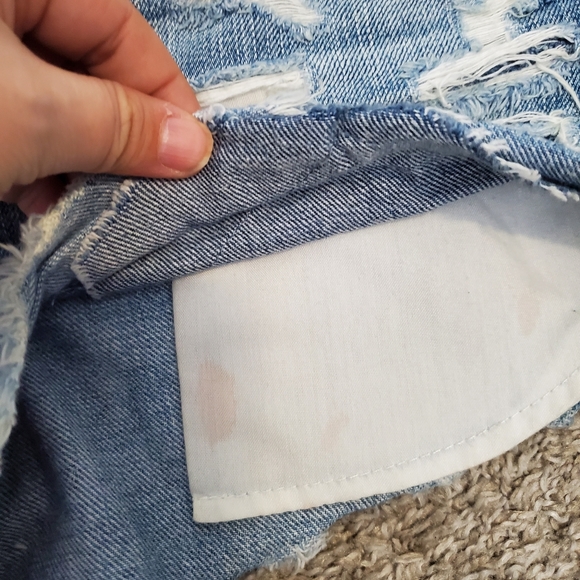 American Eagle Hi Rise Festival Shorts - Picture 2 of 11